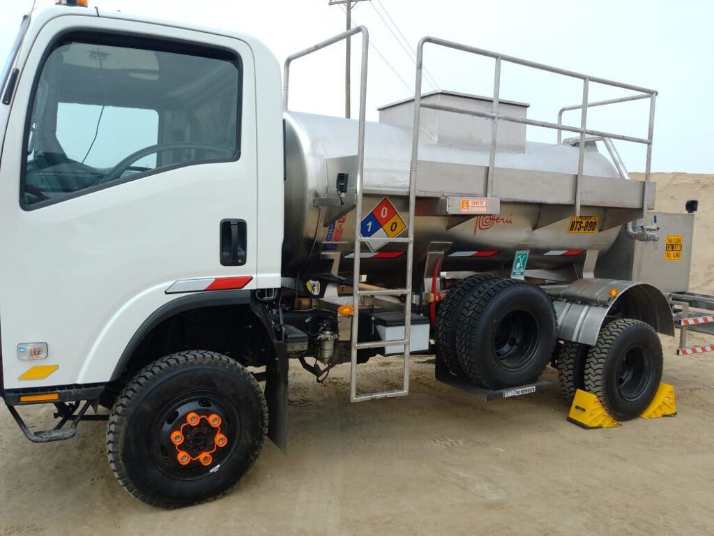 2017 Diseñamos equipos utilitarios para a minería, que permiten elevar la productividad y eliminan riesgo potenciales